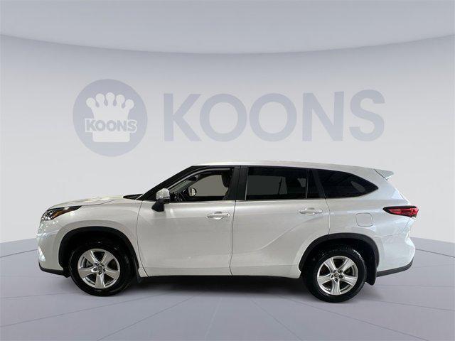 used 2023 Toyota Highlander Hybrid car, priced at $30,500