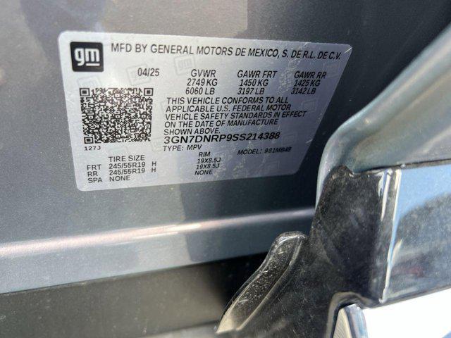 new 2025 Chevrolet Equinox EV car, priced at $39,590