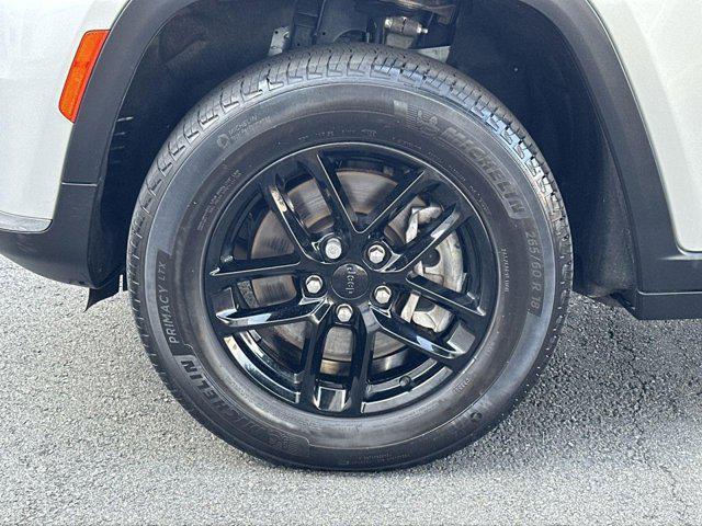 used 2022 Jeep Grand Cherokee L car, priced at $30,000