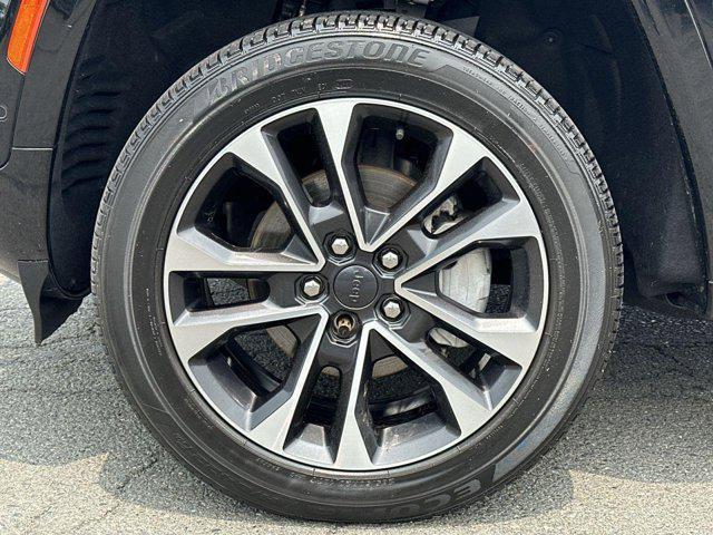 used 2022 Jeep Grand Cherokee car, priced at $34,500