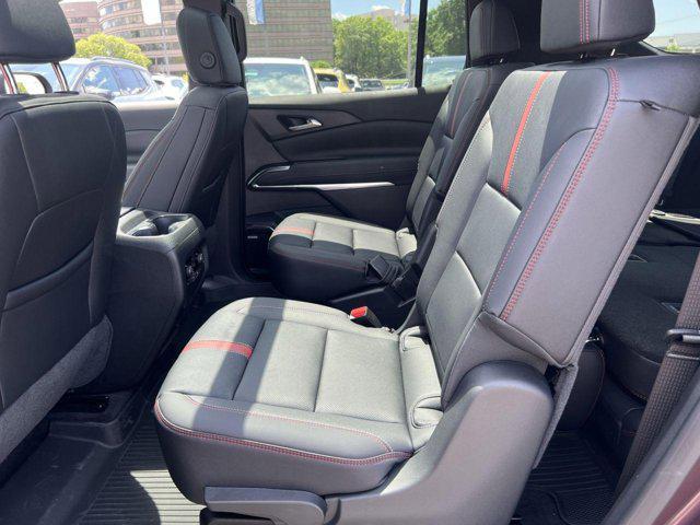 new 2025 Chevrolet Traverse car, priced at $55,698