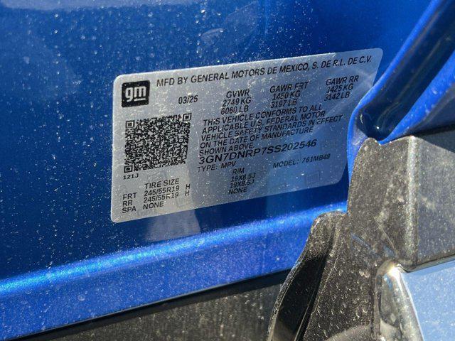 new 2025 Chevrolet Equinox EV car, priced at $42,090