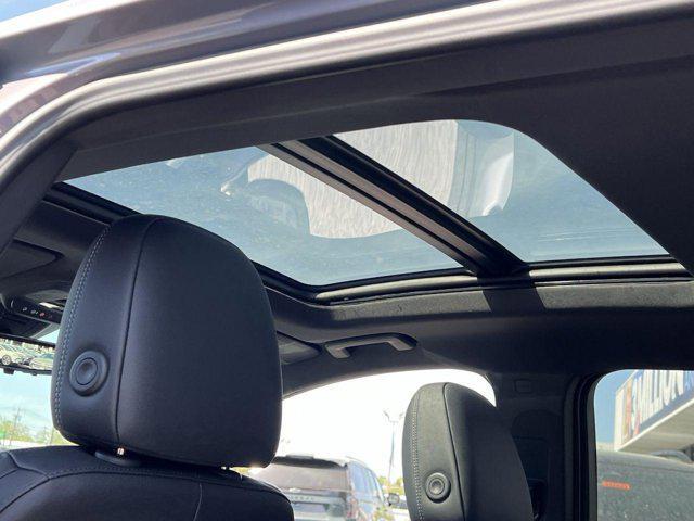 new 2025 Chevrolet Equinox EV car, priced at $49,990