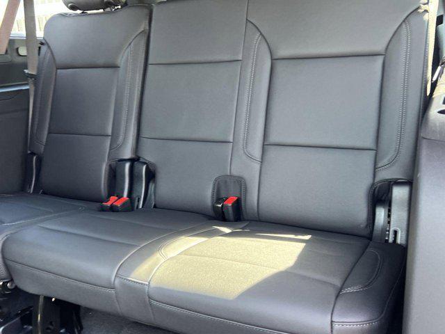 new 2025 Chevrolet Suburban car, priced at $75,180