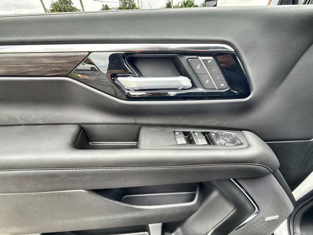 new 2025 Chevrolet Suburban car, priced at $85,067