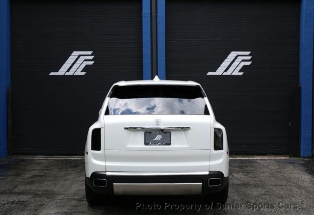 used 2022 Rolls-Royce Cullinan car, priced at $279,800