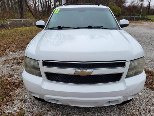 used 2011 Chevrolet Suburban car, priced at $9,400