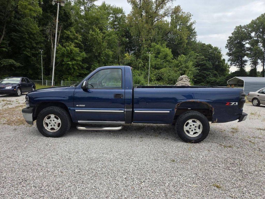 used 2002 Chevrolet Silverado 1500 car, priced at $3,900