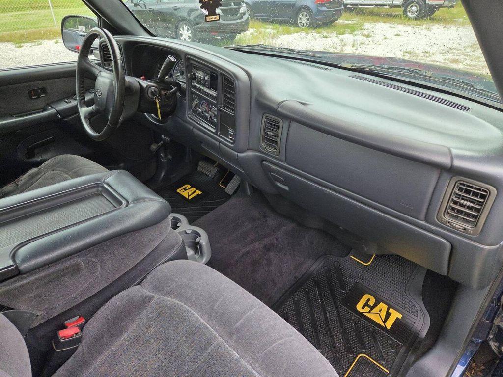 used 2002 Chevrolet Silverado 1500 car, priced at $3,900