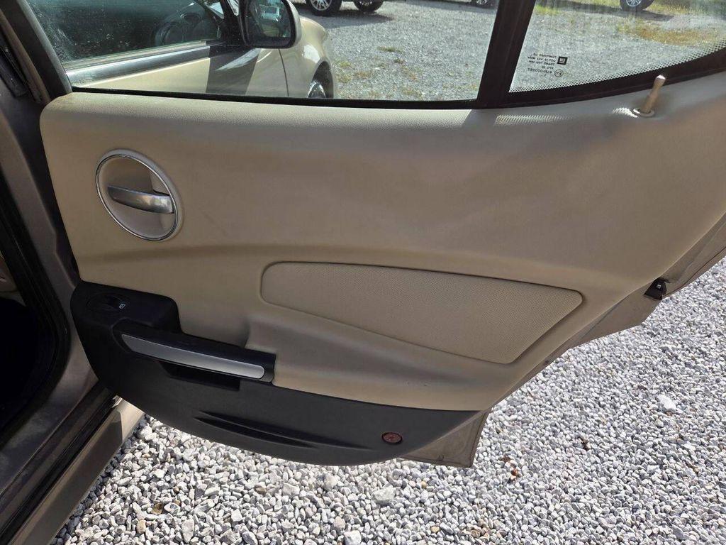 used 2006 Pontiac Grand Prix car, priced at $5,400