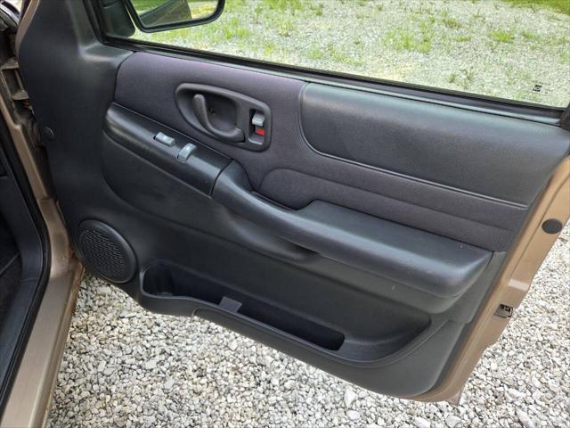 used 2003 Chevrolet Blazer car, priced at $4,400