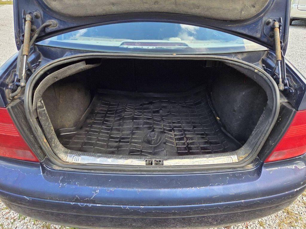 used 2002 Volkswagen Jetta car, priced at $2,900