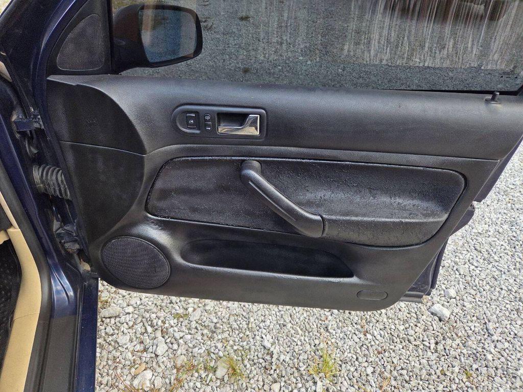 used 2002 Volkswagen Jetta car, priced at $2,900