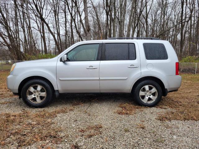 used 2011 Honda Pilot car, priced at $6,900