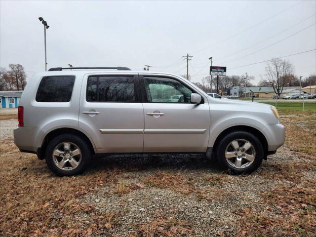 used 2011 Honda Pilot car, priced at $6,900