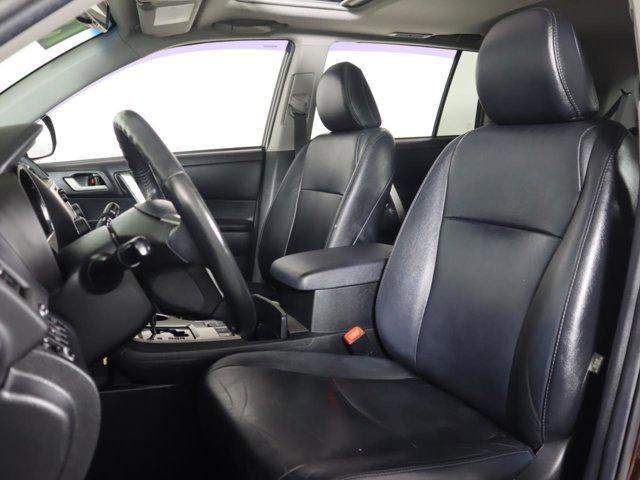 used 2013 Toyota Highlander car, priced at $16,823