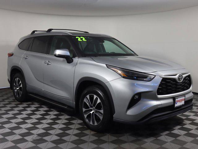 used 2022 Toyota Highlander car, priced at $36,587