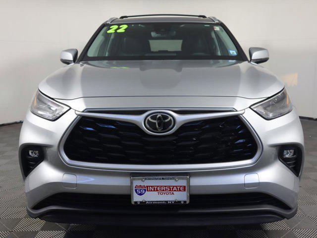 used 2022 Toyota Highlander car, priced at $36,587