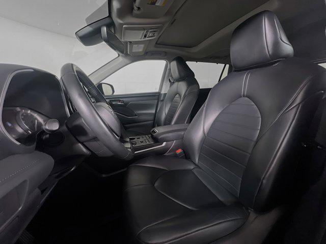 used 2022 Toyota Highlander car, priced at $34,431