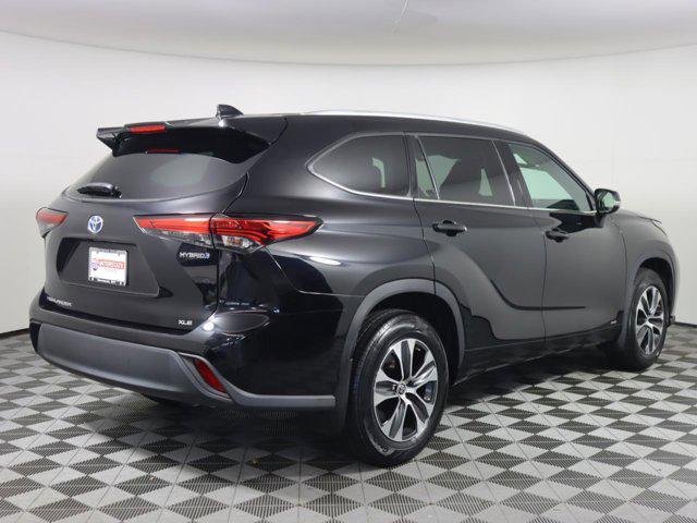 used 2022 Toyota Highlander Hybrid car, priced at $40,717