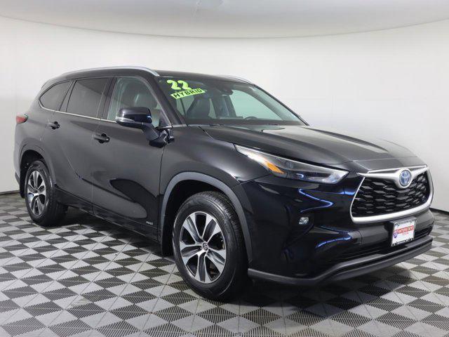 used 2022 Toyota Highlander Hybrid car, priced at $40,717