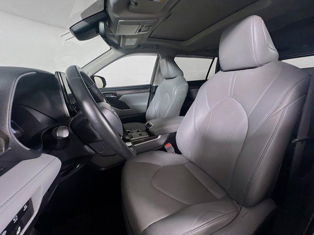 used 2023 Toyota Highlander Hybrid car, priced at $47,885