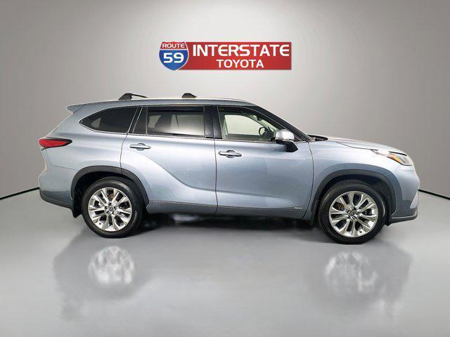 used 2023 Toyota Highlander Hybrid car, priced at $47,885