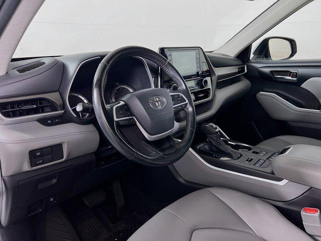 used 2022 Toyota Highlander car, priced at $35,822