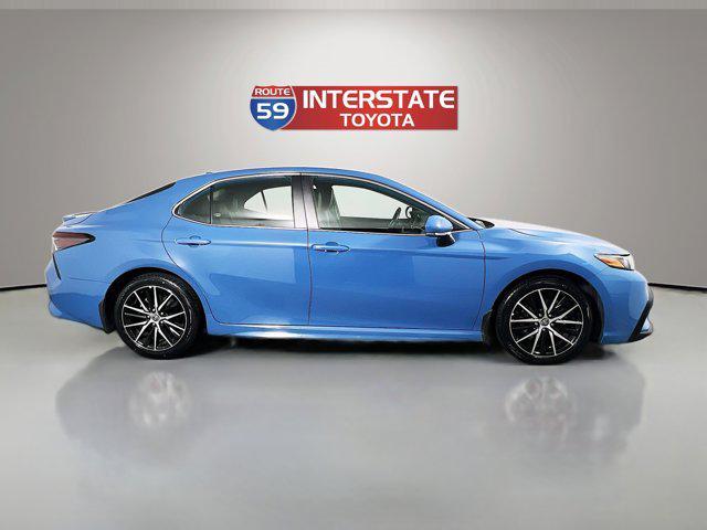 used 2024 Toyota Camry Hybrid car, priced at $23,887