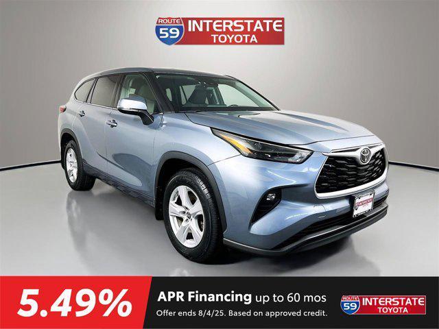 used 2022 Toyota Highlander car, priced at $33,933