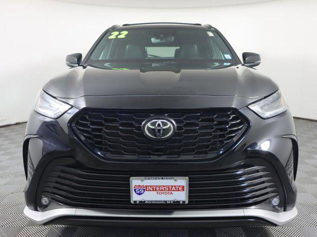 used 2022 Toyota Highlander car, priced at $38,954