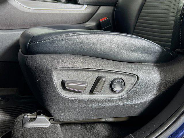 used 2022 Toyota Highlander car, priced at $38,508
