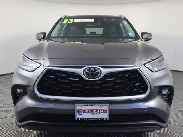 used 2023 Toyota Highlander car, priced at $39,911