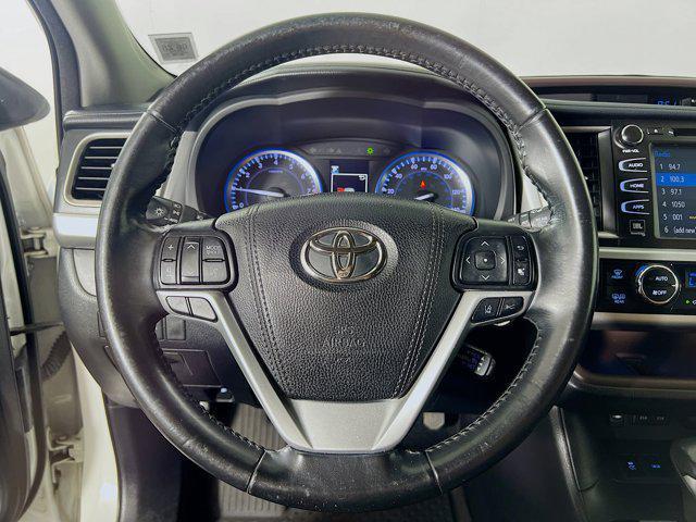 used 2018 Toyota Highlander car, priced at $27,747