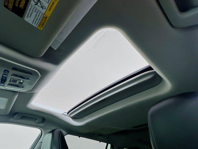 used 2022 Toyota Highlander car, priced at $39,929
