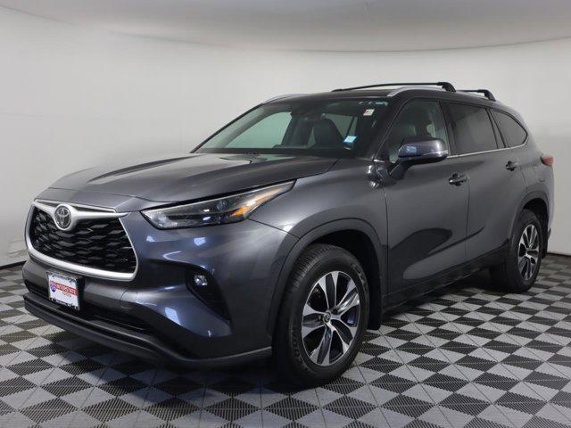 used 2022 Toyota Highlander car, priced at $36,966