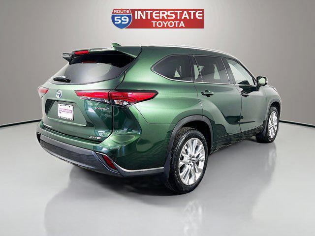 used 2023 Toyota Highlander Hybrid car, priced at $47,410