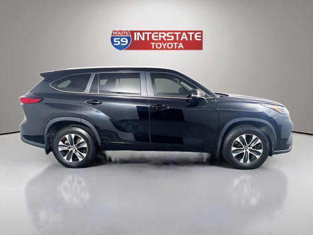 used 2023 Toyota Highlander car, priced at $38,441