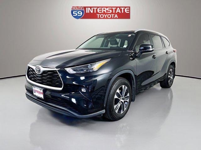 used 2023 Toyota Highlander car, priced at $38,441
