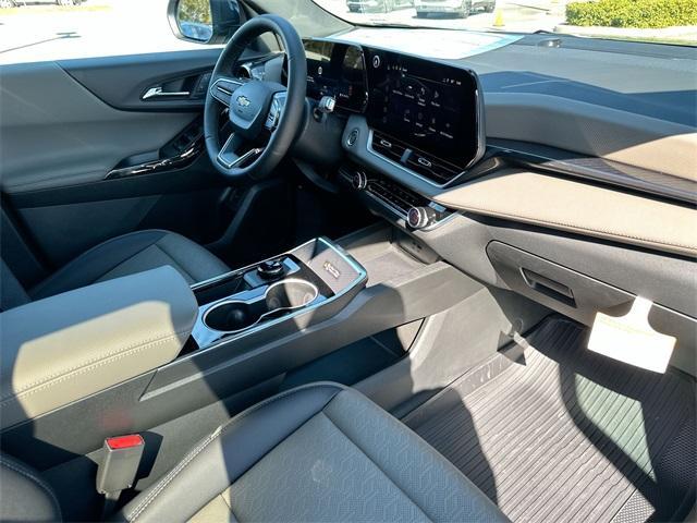 new 2026 Chevrolet Equinox car, priced at $32,005