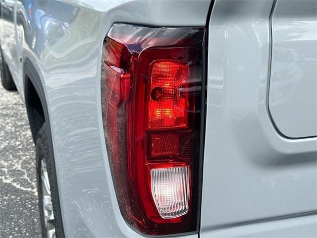 used 2024 GMC Sierra 1500 car, priced at $38,977
