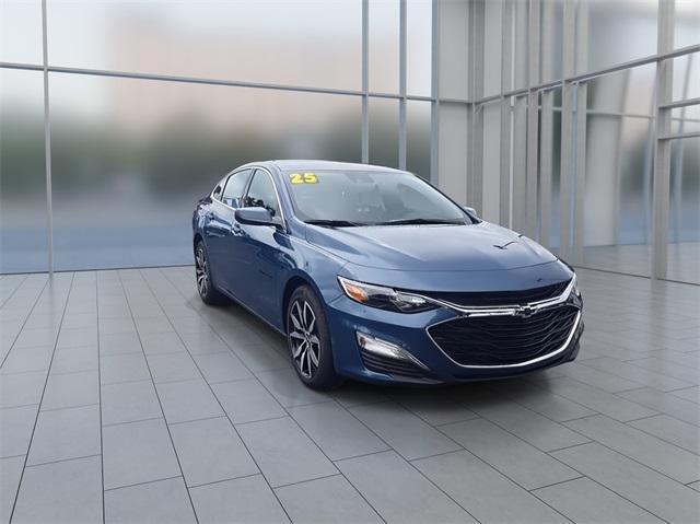 new 2025 Chevrolet Malibu car, priced at $27,963