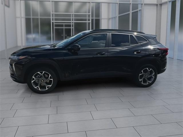new 2025 Chevrolet Trax car, priced at $24,237