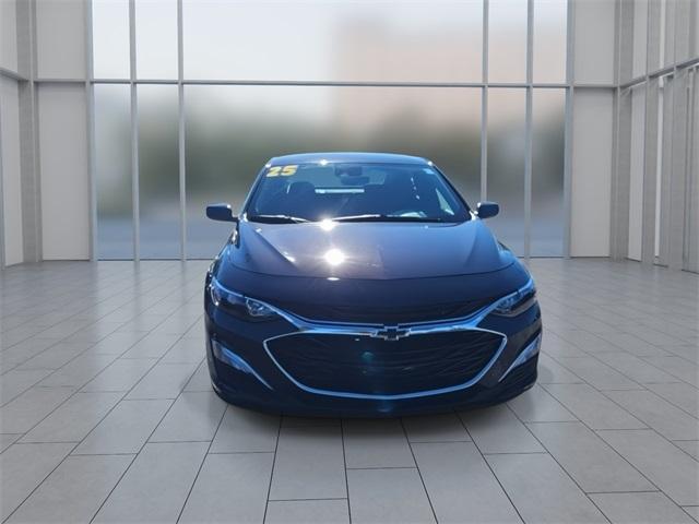 new 2025 Chevrolet Malibu car, priced at $27,963