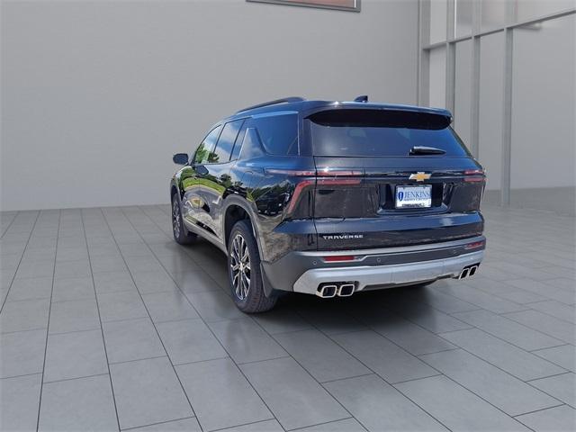new 2025 Chevrolet Traverse car, priced at $43,957