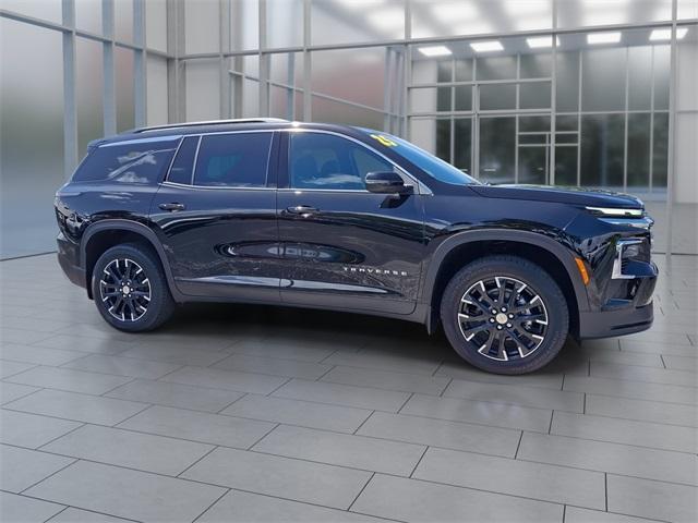 new 2025 Chevrolet Traverse car, priced at $43,957