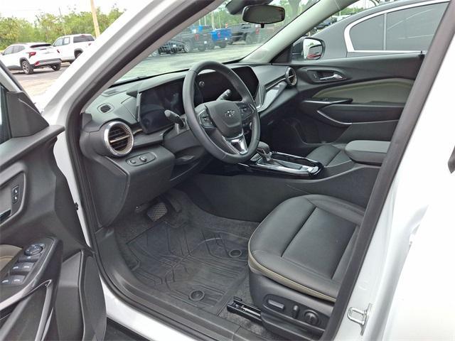 used 2025 Chevrolet Trax car, priced at $23,977