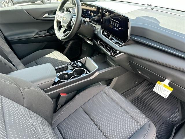 new 2026 Chevrolet Equinox car, priced at $30,945