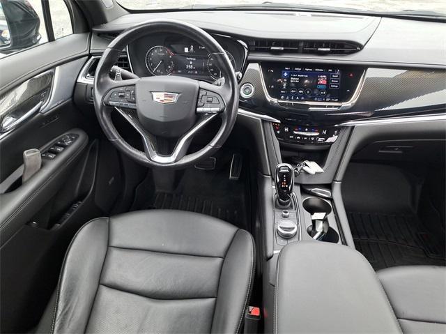 used 2023 Cadillac XT6 car, priced at $41,277