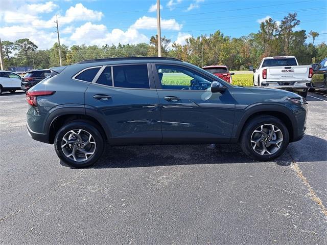 new 2025 Chevrolet Trax car, priced at $24,528